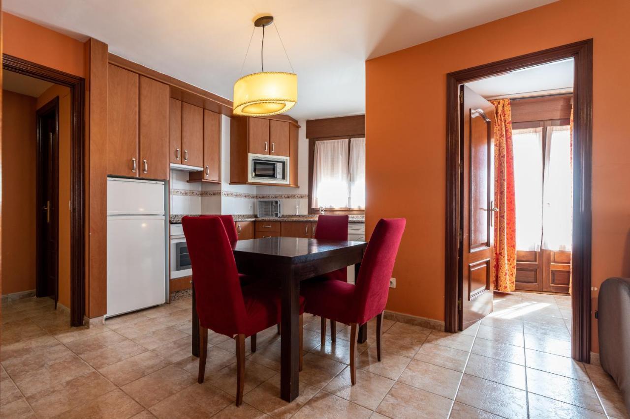 Apartamentos La Trufa Negra Мора-де-Руб'єлос Екстер'єр фото
